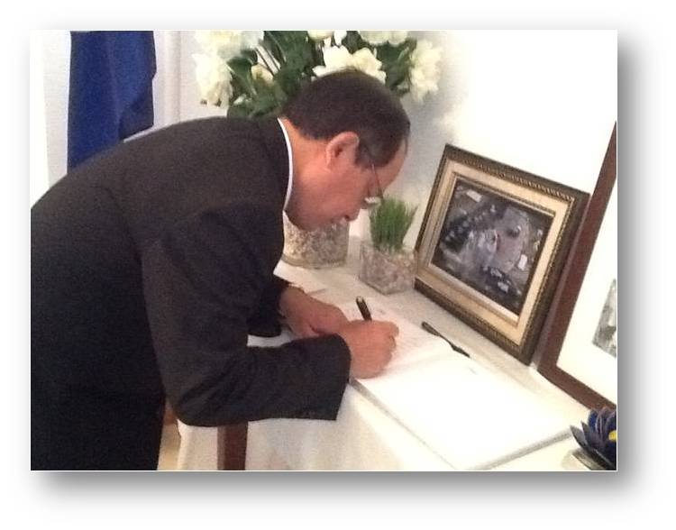 Jakarta PM ASEAN SecGen Signs Condolence Book